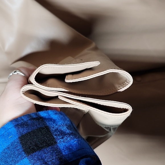 Isaac Mizrahi Live Faux Leather Shacket Camel Button Down Oversized Medium - Picture 5 of 11